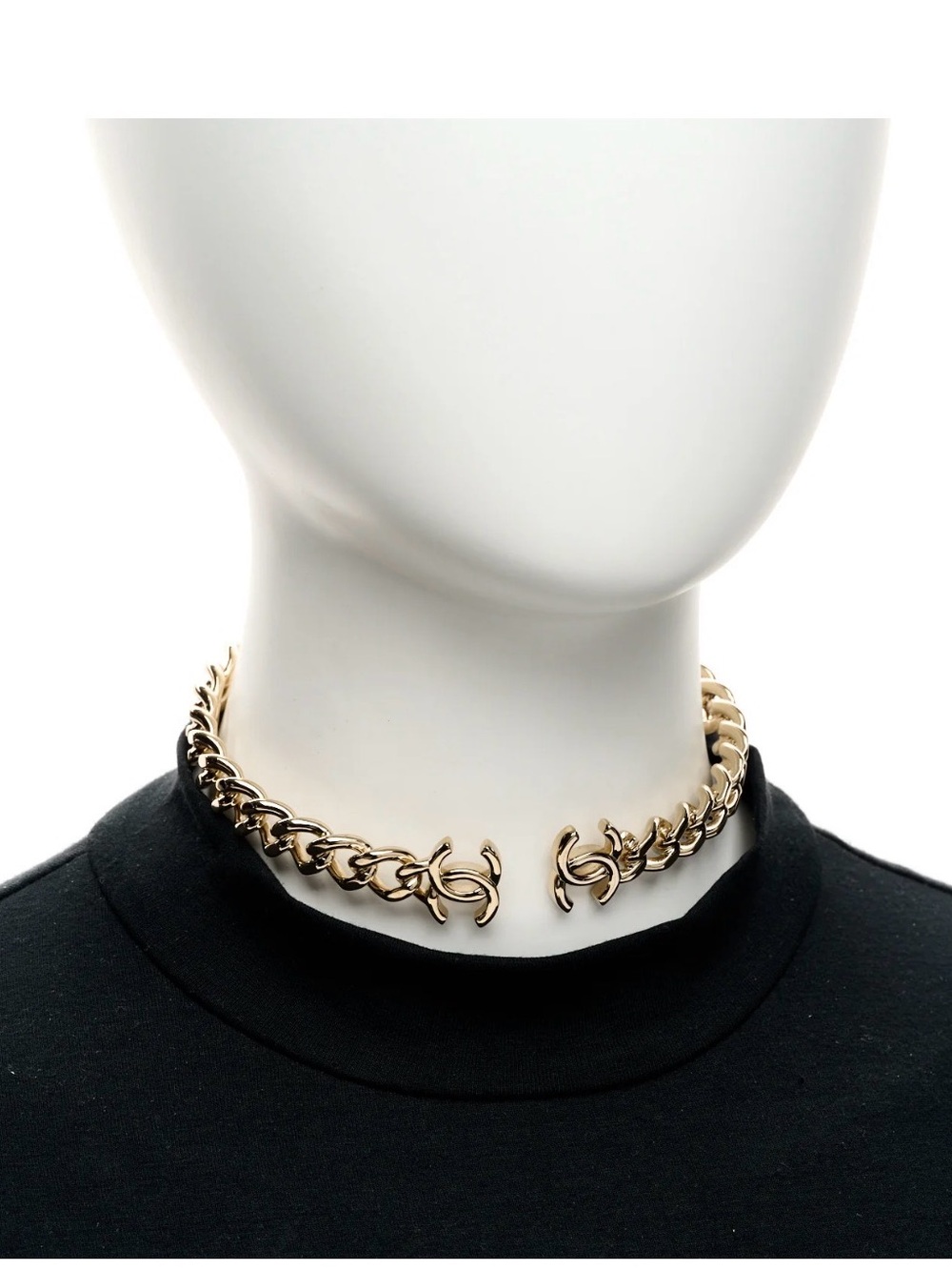 Metal CC Chain Link Choker Necklace in Gold